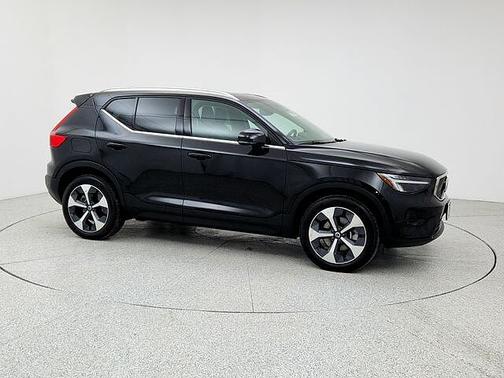 2023 Volvo XC40 Plus