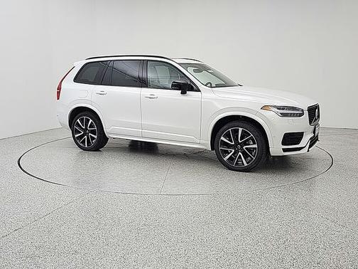 Crystal White 2023 Volvo XC90 Plus