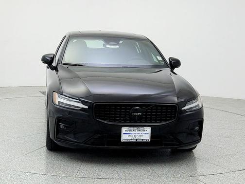 2024 Volvo S60 B5 Plus Black Edition