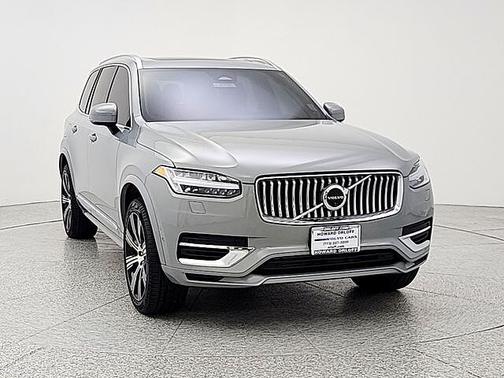 Vapour Grey 2024 Volvo XC90 Plus