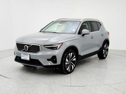 2024 Volvo XC40 Plus
