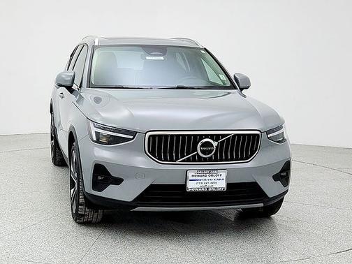 2024 Volvo XC40 Plus
