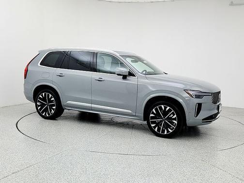 2026 Volvo XC90 Plus