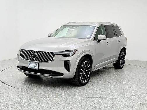 2025 Volvo XC90 Plus
