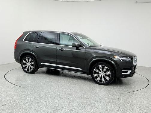 2022 Volvo XC90 T6 Inscription