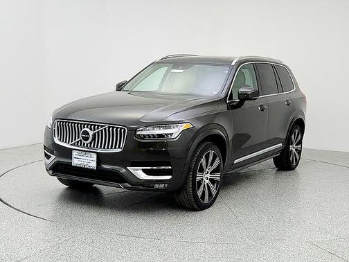 2022 Volvo XC90 T6 Inscription
