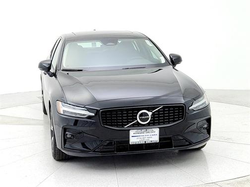 2025 Volvo S60 B5 Core