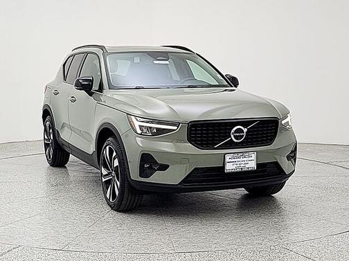 Sage Green 2025 Volvo XC40 Plus