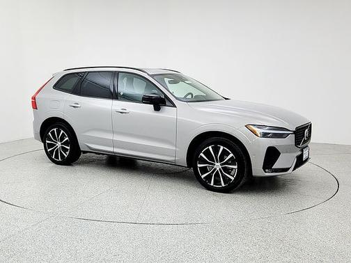 2025 Volvo XC60 Plus