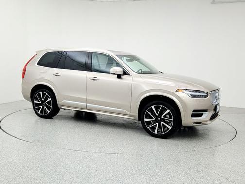 2025 Volvo XC90 B6 Plus 6-Seater