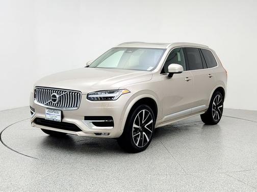 2025 Volvo XC90 B6 Plus 6-Seater