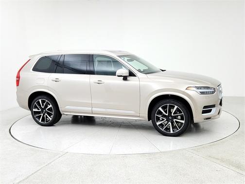 2025 Volvo XC90 B6 Plus 6-Seater