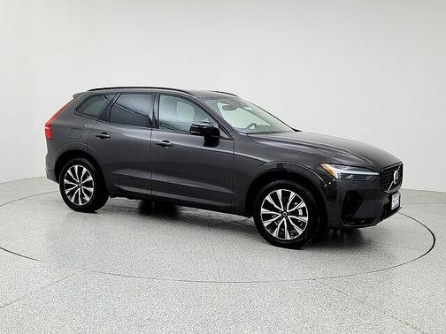 2025 Volvo XC60 Plus