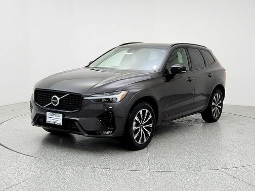 2025 Volvo XC60 Plus