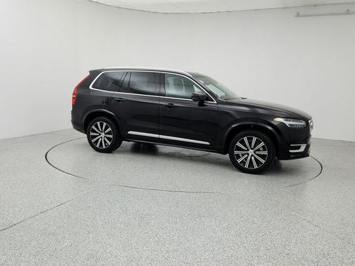 2025 Volvo XC90 B5 Core