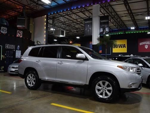 2013 Toyota Highlander SE
