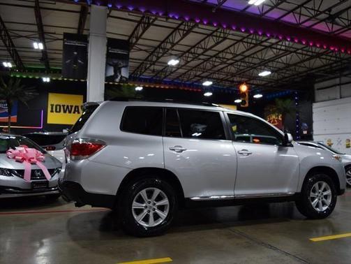 2013 Toyota Highlander SE
