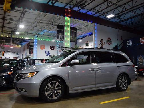 Lunar Silver Metallic 2016 Honda Odyssey 5dr Touring Elite