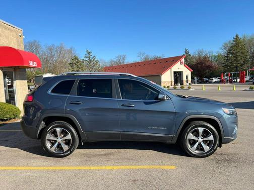 Blue Shade Pearlcoat 2019 Jeep Cherokee Limited