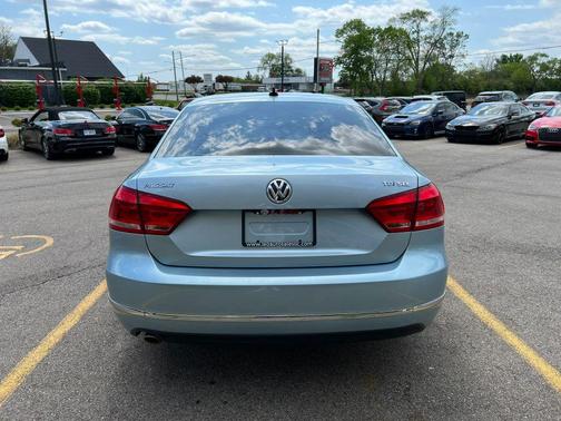Blue 2012 Volkswagen Passat 2.0 TDI SEL Premium