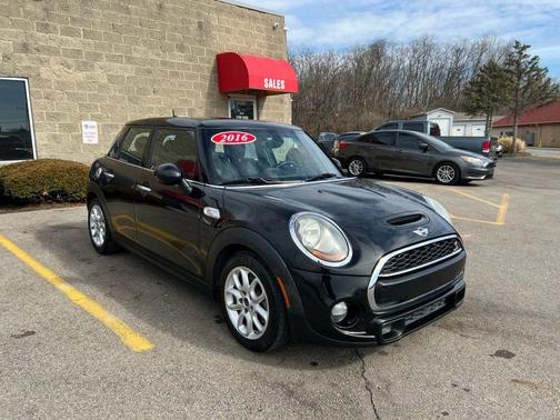 2016 MINI Hardtop Cooper S