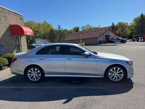 2017 Mercedes-Benz E-Class E 300 4MATIC Sedan 4D