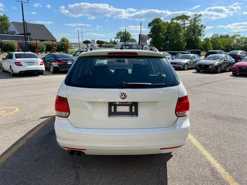 White 2014 Volkswagen Jetta SportWagen DSG TDI