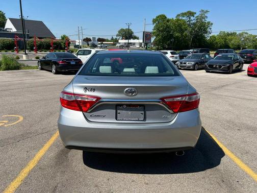 Celestial Silver Metallic 2017 Toyota Camry XLE