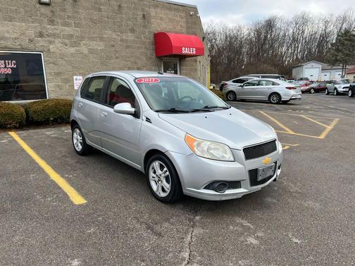 2011 Chevrolet Aveo 5 LT