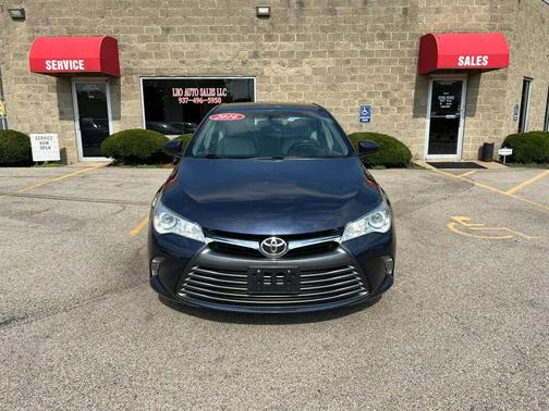 Parisian Night Pearl 2016 Toyota Camry XLE
