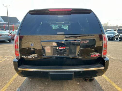 2011 GMC Yukon Denali