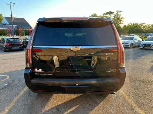 2017 Cadillac Escalade Premium Luxury