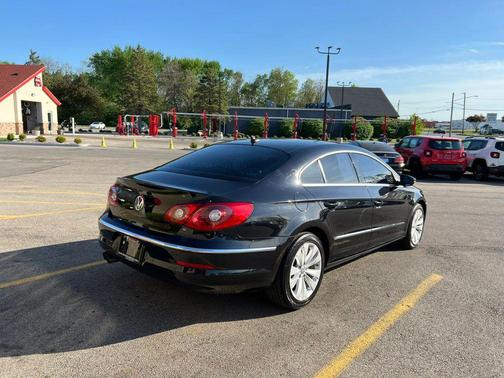 Deep Black 2009 Volkswagen CC Sport