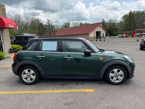 2017 MINI Hardtop Cooper