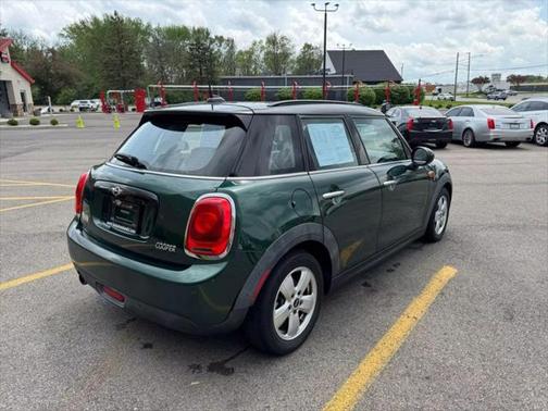 2017 MINI Hardtop Cooper