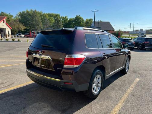 2013 Toyota Highlander SE