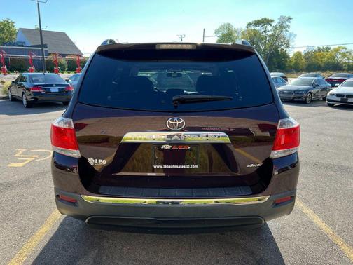 2013 Toyota Highlander SE