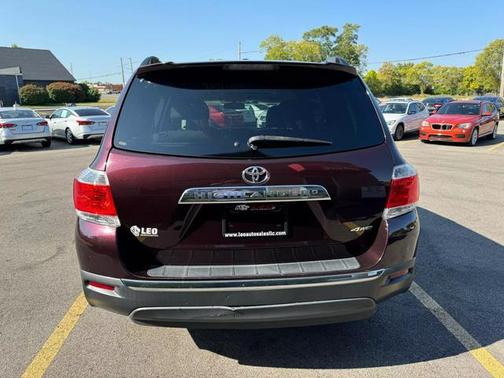 2013 Toyota Highlander SE