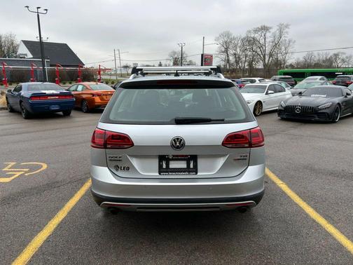 2017 Volkswagen Golf Alltrack TSI SE