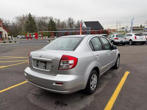 2010 Suzuki SX4 LE