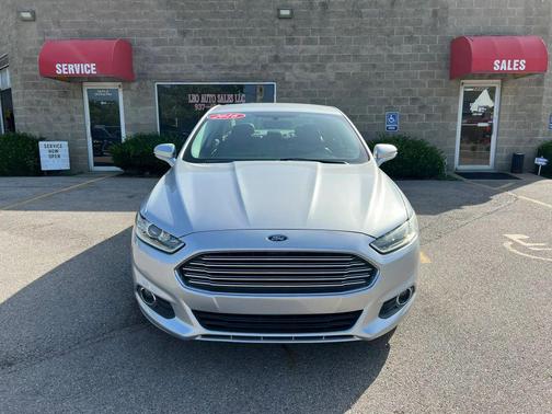 Magnetic 2016 Ford Fusion SE