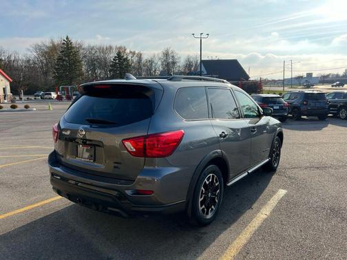 2020 Nissan Pathfinder SL 4WD