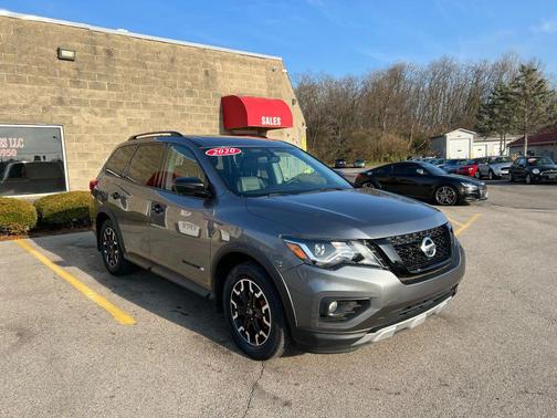 2020 Nissan Pathfinder SL 4WD