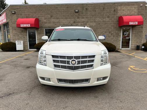 2012 Cadillac Escalade Platinum Edition