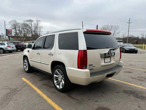 2012 Cadillac Escalade Platinum Edition