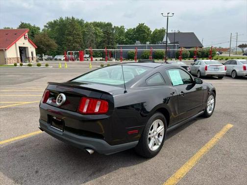 2011 Ford Mustang V6 Premium
