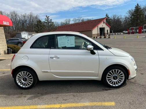 2017 FIAT 500 Lounge