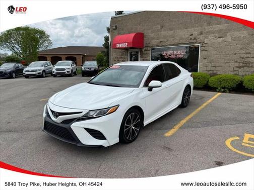 2020 Toyota Camry SE