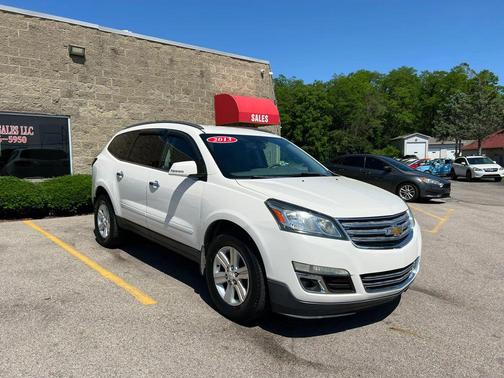 White 2013 Chevrolet Traverse 1LT