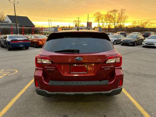 2016 Subaru Outback 3.6R Limited